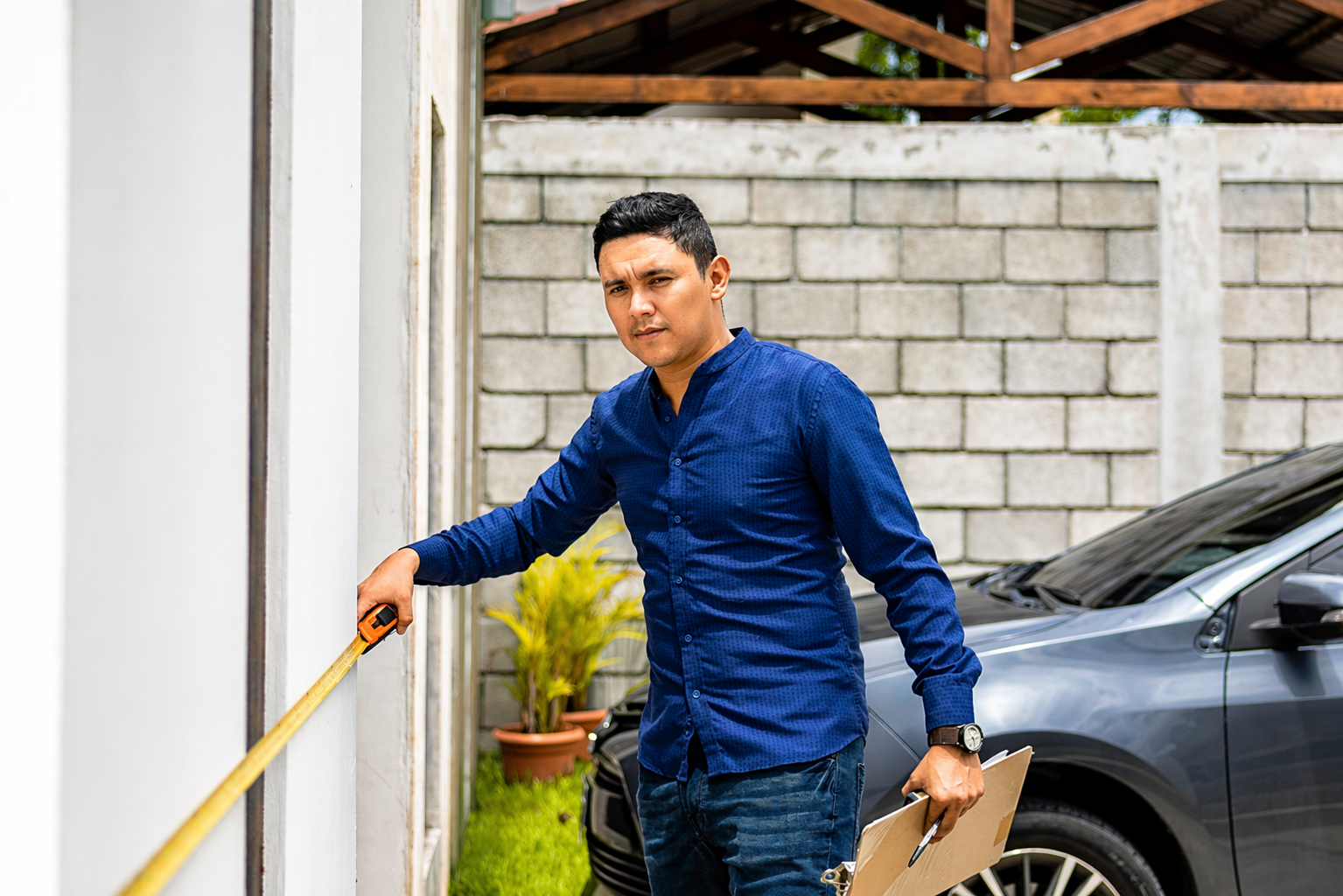 Proyecto de pintura exterior en edificio residencial